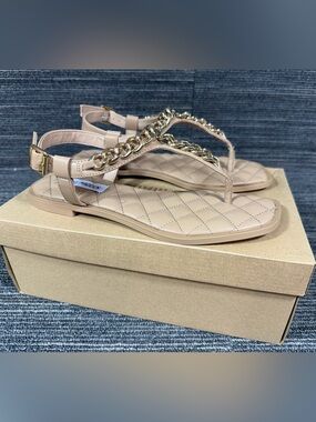 Steve Madden Unlock Nude Quilted Thong Sandals with Gold Chain